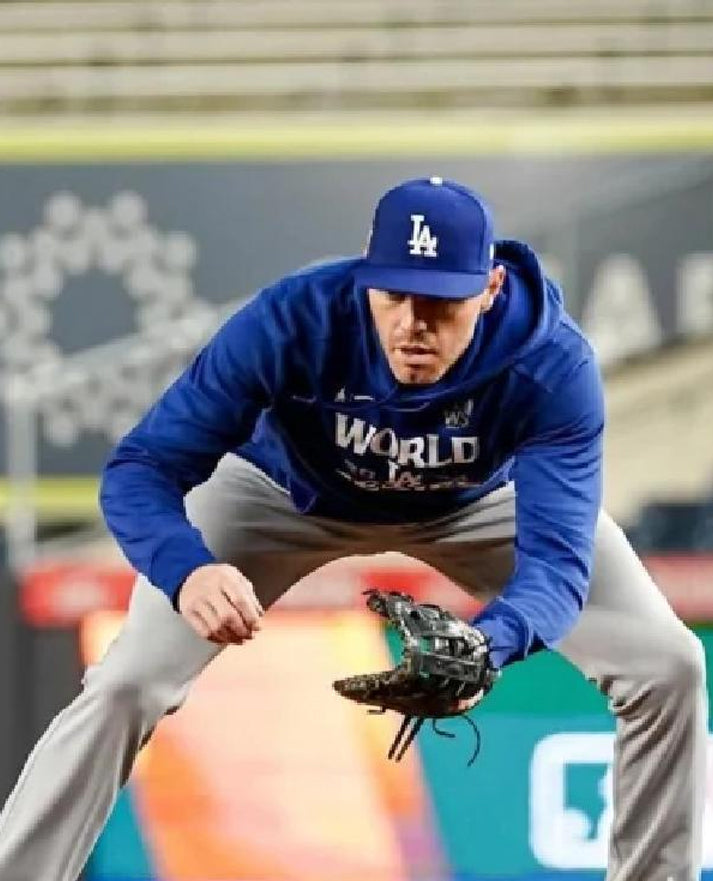 Los Angeles Dodgers 2024 World Series Hoodie - view 3