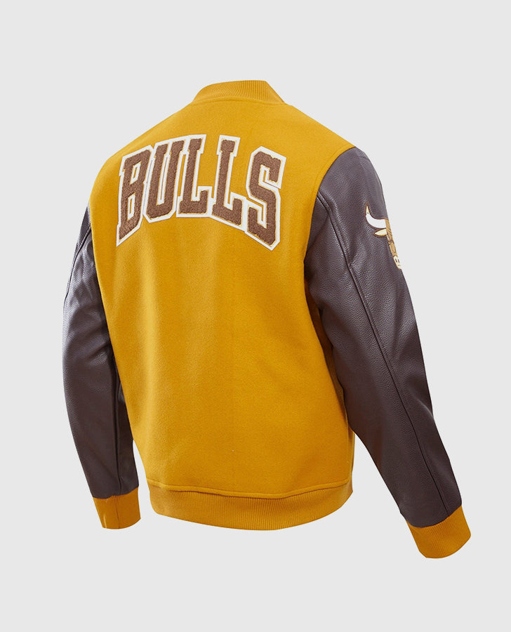 NBA Chicago Bulls Classic Wool Men's Yellow Varsity Jacket - collar and zip close-up