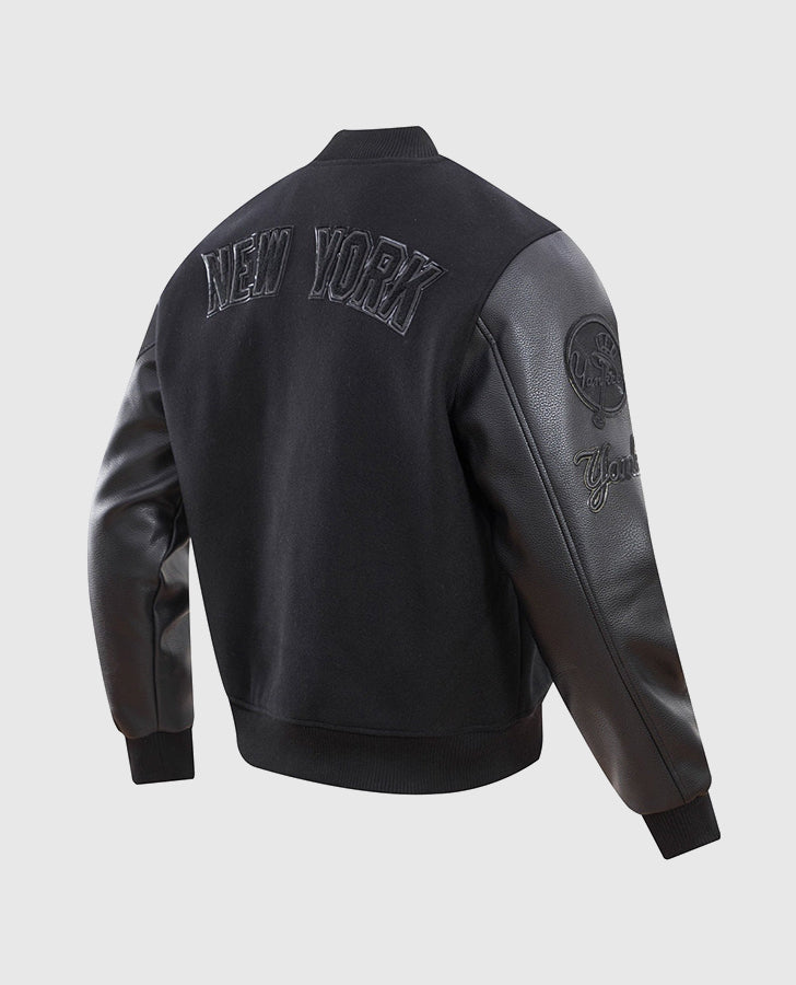 MLB New York Yankees Men's Black Varsity Leather Jacket - collar and zip close-up